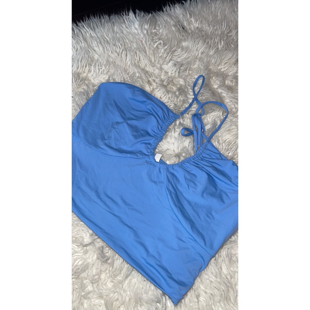 Blue crop top